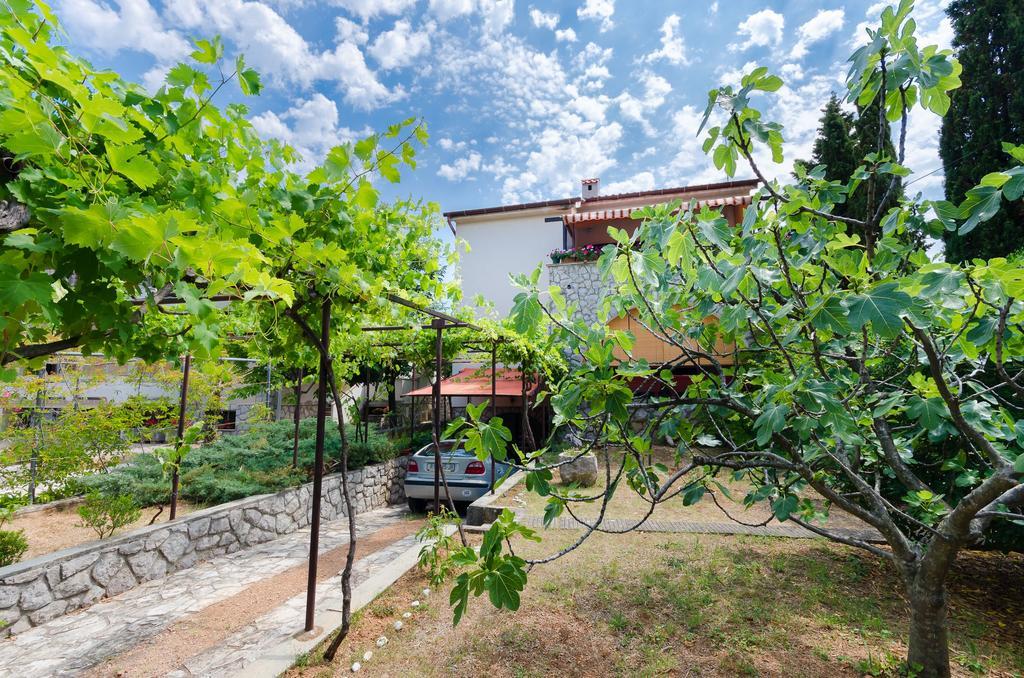 Apartment Bozena Punat Buitenkant foto