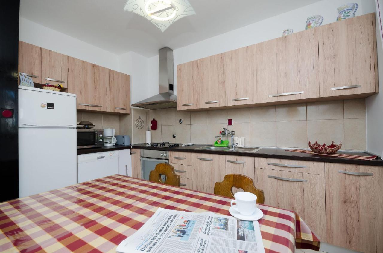 Apartment Bozena Punat Buitenkant foto